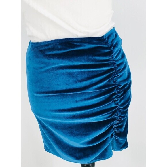 Blue Blush Velvet Women's‎ Knee length Skirt Ruched Size Medium Blue Side Slit - Picture 2 of 12